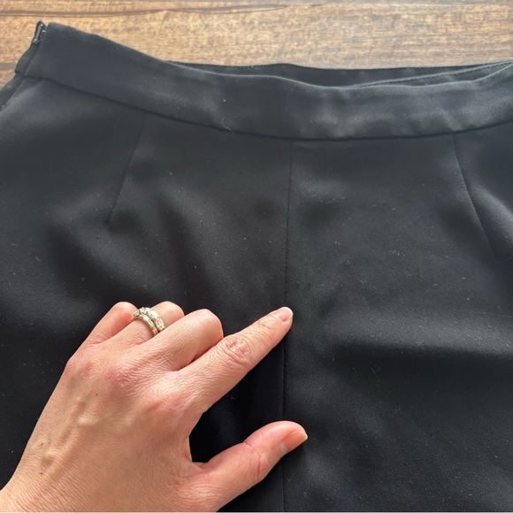 Aritzia Babaton Drape Front Skort - Picture 5 of 6